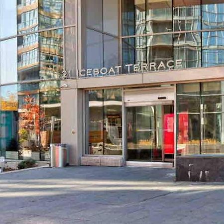 Deluxe Suite Toronto Exterior foto